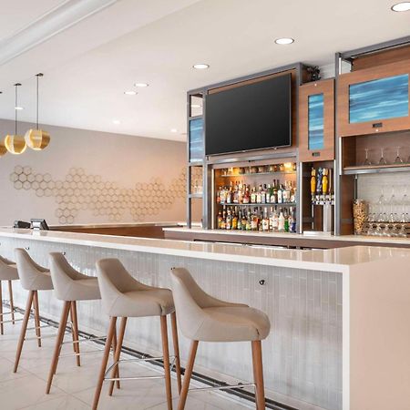 Hilton Garden Inn Charlotte/Concord Ngoại thất bức ảnh