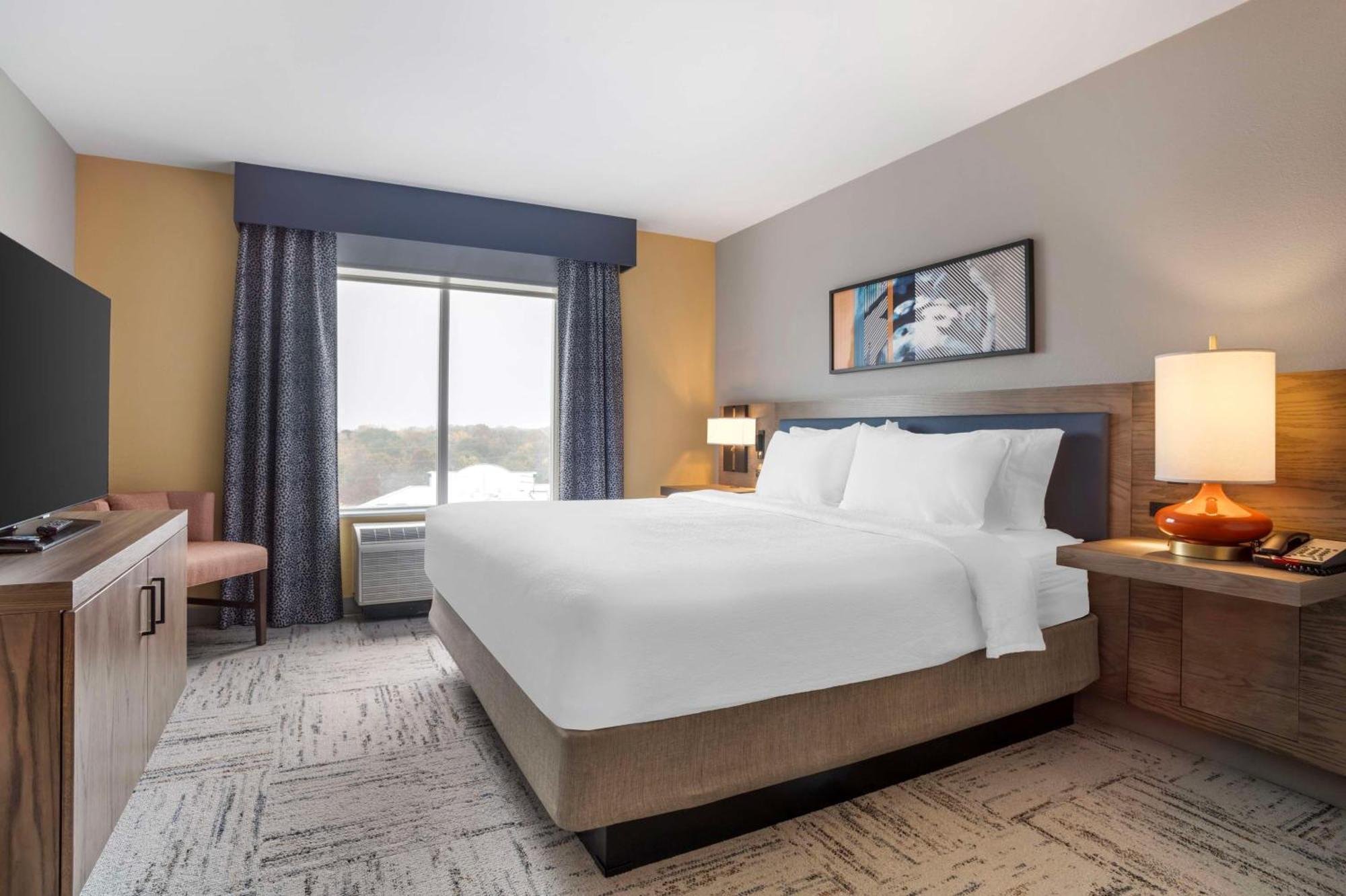 Hilton Garden Inn Charlotte/Concord Ngoại thất bức ảnh