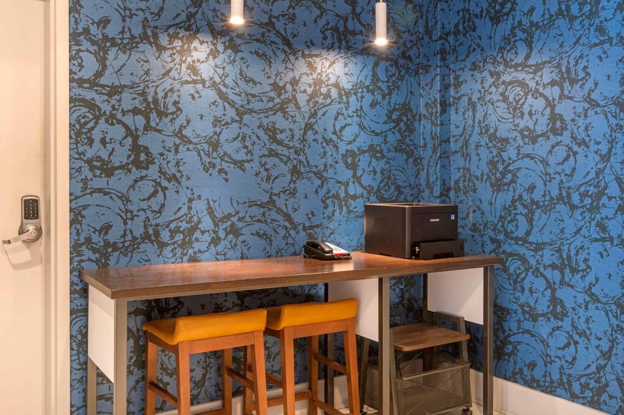 Hilton Garden Inn Charlotte/Concord Ngoại thất bức ảnh